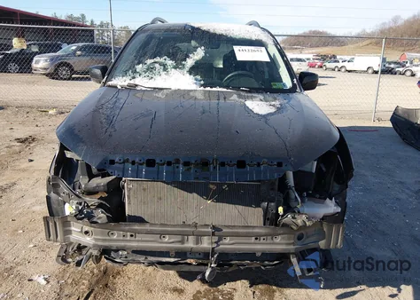 2018 Subaru Forester 2.5I Premium из США, поврежденный, VIN JF2SJAEC2JH455399